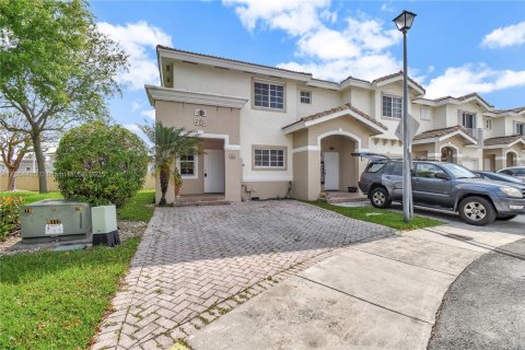 Townhouse in Homestead, Florida 2 bedrooms, 112.6 sq.m. № 1892829 - photo 2