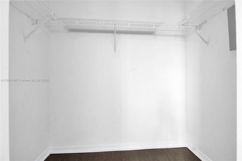 Townhouse in Homestead, Florida 2 bedrooms, 112.6 sq.m. № 1892829 - photo 21