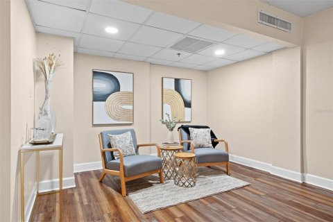 Condo in Orlando, Florida, 2 bedrooms  № 2201836 - photo 18