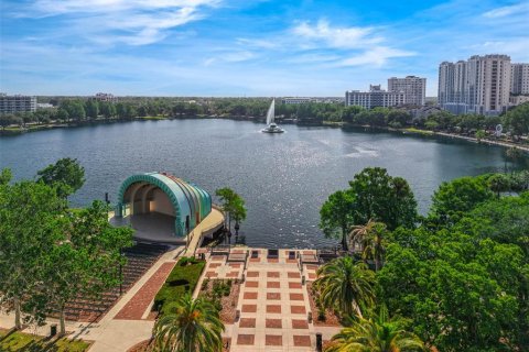 Condo in Orlando, Florida, 2 bedrooms  № 2201836 - photo 2