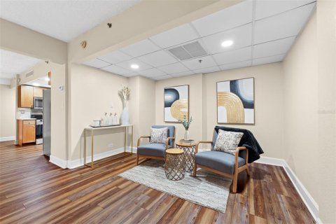 Condo in Orlando, Florida, 2 bedrooms  № 2201836 - photo 20