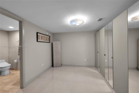 Copropriété à vendre à Hallandale Beach, Floride: 3 chambres, 145.95 m2 № 2145712 - photo 20