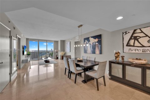 Copropriété à vendre à Hallandale Beach, Floride: 3 chambres, 145.95 m2 № 2145712 - photo 8