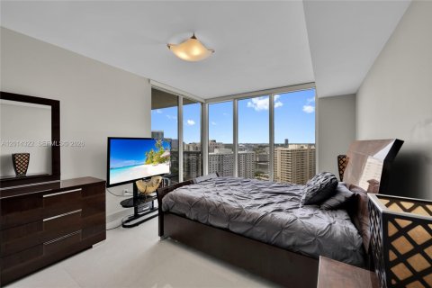 Copropriété à vendre à Hallandale Beach, Floride: 3 chambres, 145.95 m2 № 2145712 - photo 17