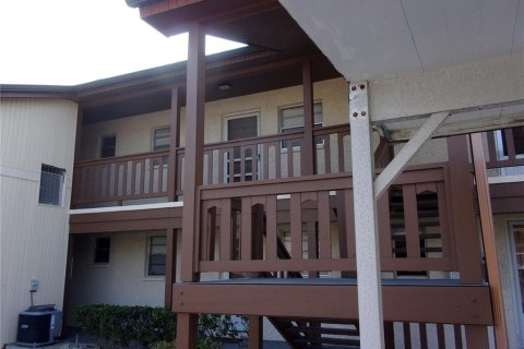 Copropriété à louer à New Port Richey, Floride: 1 chambre, 65.77 m2 № 1837802 - photo 1