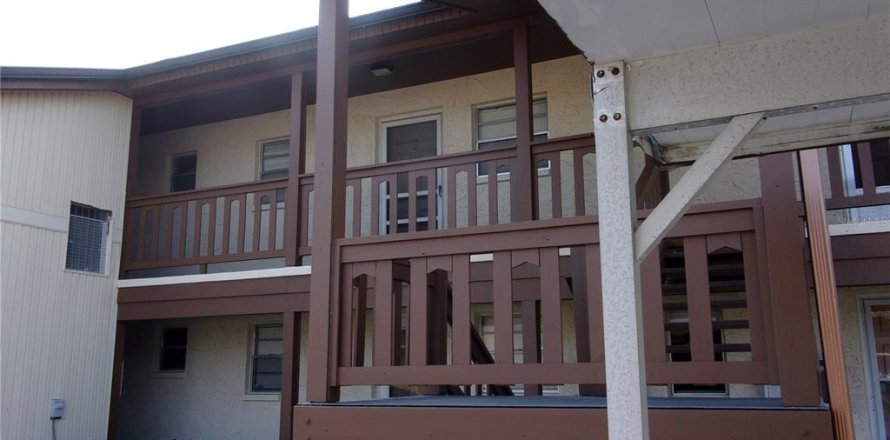 Condominio en New Port Richey, Florida, 1 dormitorio № 1837802