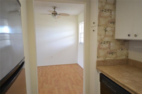 Copropriété à louer à New Port Richey, Floride: 1 chambre, 65.77 m2 № 1837802 - photo 11
