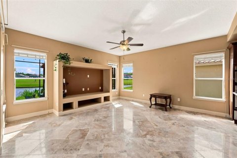 Casa en venta en Davenport, Florida, 5 dormitorios, 374.77 m2 № 2200707 - foto 27