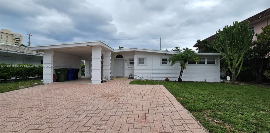 House in Lauderdale-by-the-Sea, Florida 3 bedrooms, 165.46 sq.m. № 1889266
