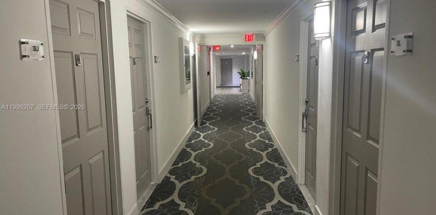 Condominio en Bay Harbor Islands, Florida, 1 dormitorio  № 2063495