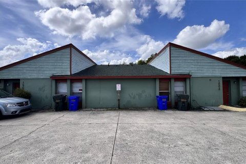Immobilier commercial à Lakeland, Floride 8 chambres, 376.81 m2 № 2094453