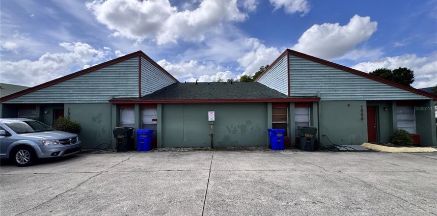 Immobilier commercial à Lakeland, Floride 8 chambres, 376.81 m2 № 2094453