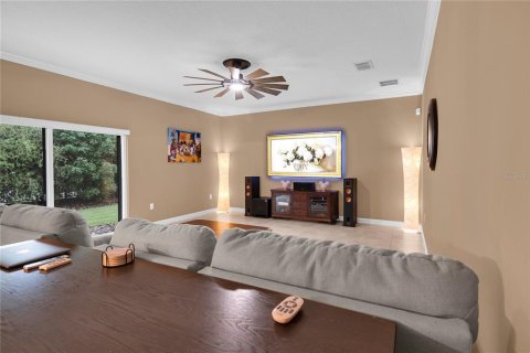 House in Davenport, Florida 5 bedrooms, 336.58 sq.m. № 1900027 - photo 14