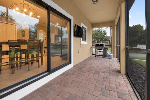 House in Davenport, Florida 5 bedrooms, 336.58 sq.m. № 1900027 - photo 17
