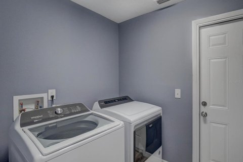 House in Palm Harbor, Florida 4 bedrooms, 179.49 sq.m. № 1566390 - photo 30