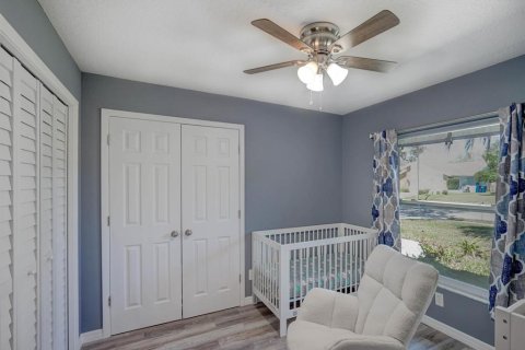 House in Palm Harbor, Florida 4 bedrooms, 179.49 sq.m. № 1566390 - photo 24