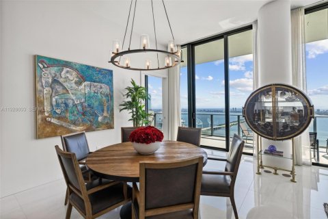 Condominio en venta en Miami, Florida, 4 dormitorios, 224.64 m2 № 2034478 - foto 5
