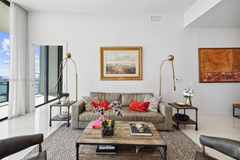 Condominio en venta en Miami, Florida, 4 dormitorios, 224.64 m2 № 2034478 - foto 4