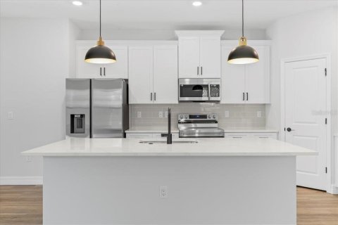 House in North Port, Florida 4 bedrooms, 184.88 sq.m. № 1572854 - photo 14