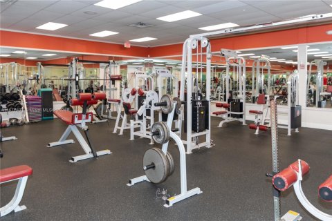 Condo in Pembroke Pines, Florida, 2 bedrooms  № 1863004 - photo 20