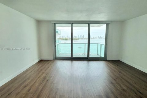 Купить кондоминиум в Майами-Бич, Флорида 50.45м2, № 1811497 - фото 6