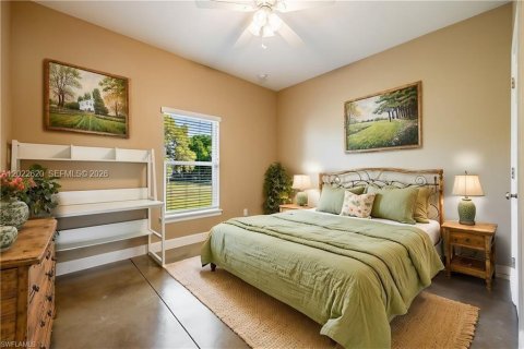 House in LaBelle, Florida 5 bedrooms № 2176442 - photo 15