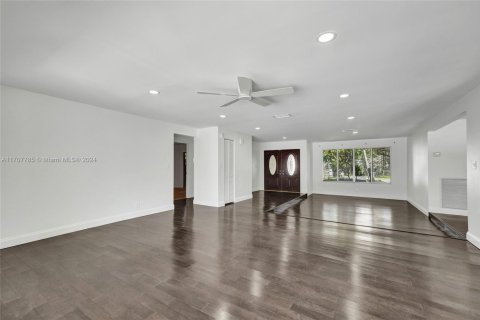 Casa en venta en Pompano Beach, Florida, 4 dormitorios, 225.85 m2 № 1460738 - foto 8