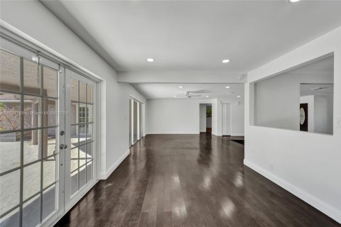 Casa en venta en Pompano Beach, Florida, 4 dormitorios, 225.85 m2 № 1460738 - foto 11