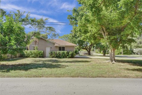 Casa en venta en Pompano Beach, Florida, 4 dormitorios, 225.85 m2 № 1460738 - foto 7
