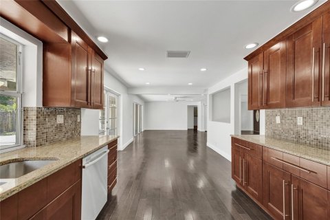 Casa en venta en Pompano Beach, Florida, 4 dormitorios, 225.85 m2 № 1460738 - foto 24