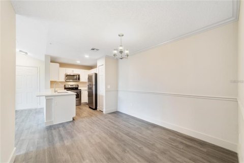 Condominio en alquiler en Oviedo, Florida, 2 dormitorios, 80.92 m2 № 1900645 - foto 4
