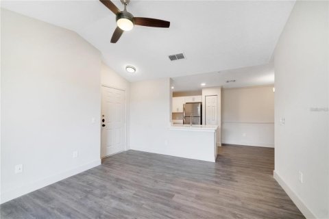 Condominio en alquiler en Oviedo, Florida, 2 dormitorios, 80.92 m2 № 1900645 - foto 13