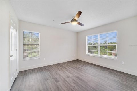 Condominio en alquiler en Oviedo, Florida, 2 dormitorios, 80.92 m2 № 1900645 - foto 8