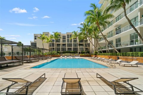 Condo in Miami, Florida, 2 bedrooms № 2081201 - photo 28