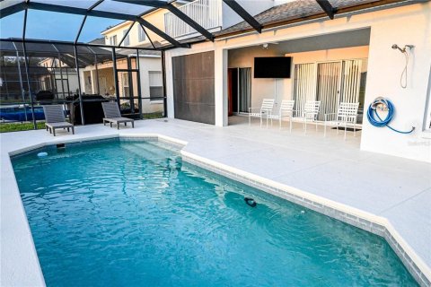 House in Kissimmee, Florida 5 bedrooms, 267.19 sq.m. № 2330633 - photo 4