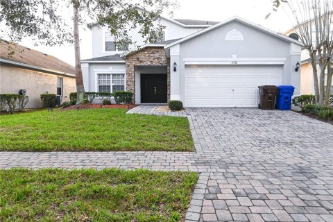 Villa ou maison à Kissimmee, Floride 5 chambres, 267.19 m2 № 2330633