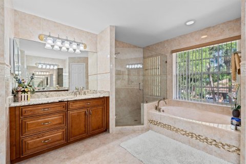 House in Lauderhill, Florida 4 bedrooms, 325.53 sq.m. № 2082921 - photo 21