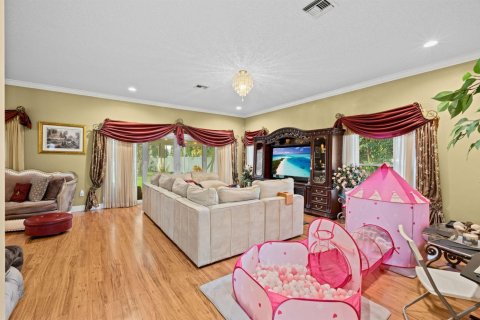 House in Lauderhill, Florida 4 bedrooms, 325.53 sq.m. № 2082921 - photo 8