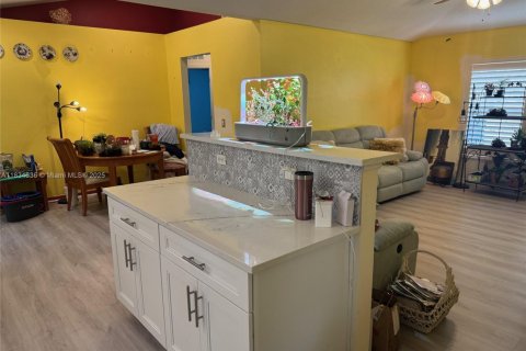 Купить виллу или дом в Виро-Бич, Флорида 3 спальни, 142.6м2, № 1980937 - фото 5