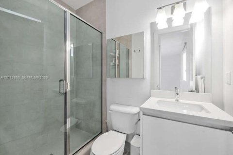 Casa en alquiler en Doral, Florida, 5 dormitorios, 429.95 m2 № 2085468 - foto 20