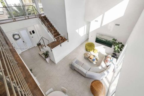 Casa en alquiler en Doral, Florida, 5 dormitorios, 429.95 m2 № 2085468 - foto 26