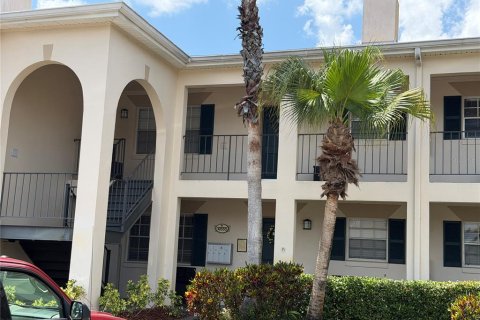Condominio en Tampa, Florida, 2 dormitorios  № 2167338