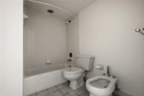 Купить кондоминиум в Дейтона-Бич, Флорида 5 комнат, 214.23м2, № 2296630 - фото 21
