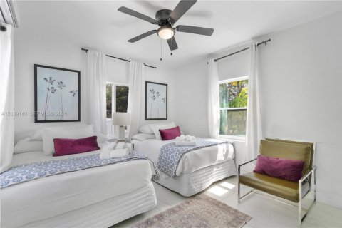 Appartement à louer à Miami, Floride: 2 chambres, 260.68 m2 № 2085644 - photo 15