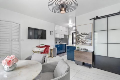 Appartement à louer à Miami, Floride: 2 chambres, 260.68 m2 № 2085644 - photo 20