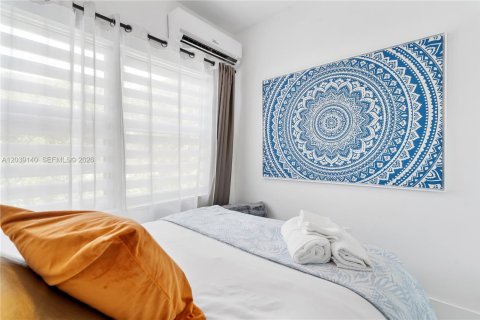 Appartement à louer à Miami, Floride: 2 chambres, 260.68 m2 № 2085644 - photo 12