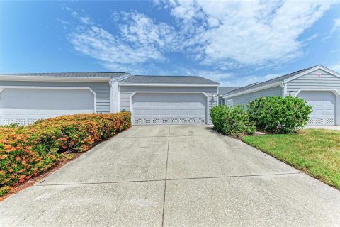 Casa en venta en Bradenton, Florida, 2 dormitorios, 127.09 m2 № 2208111 - foto 6