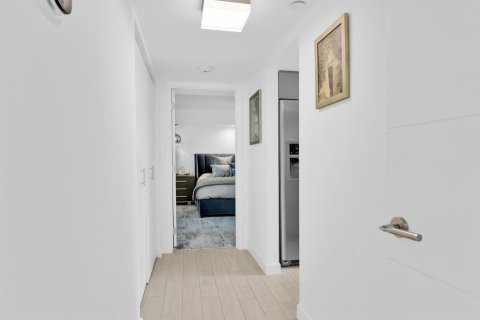 Copropriété à vendre à Boca Raton, Floride: 2 chambres, 141.58 m2 № 2382452 - photo 11
