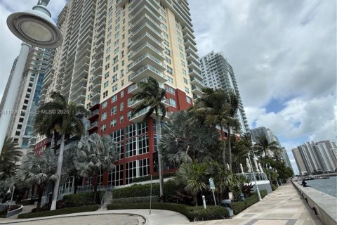 Appartement à louer à Miami, Floride: 1 chambre, 69.68 m2 № 2056731 - photo 2