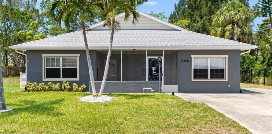 Villa ou maison à Indian Rocks Beach, Floride 3 chambres, 115.38 m2 № 1725333